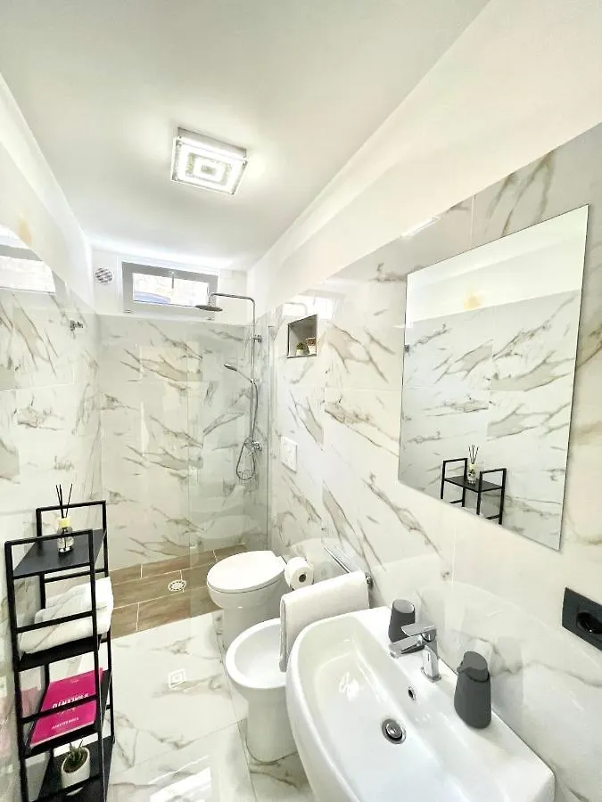 شقة Vohis Luxury House - Fast Wi-Fi & Easy Parking ليتشي 0*,  إيطاليا